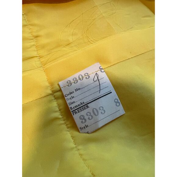 Vintage 1960s Yellow High Neck Column Dress w White Lace Contract Trim Small JL - Picture 11 of 12